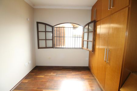 Casa para alugar com 228m², 3 quartos e 2 vagasQuarto 2