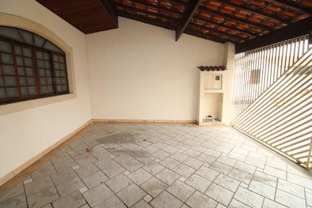 Casa para alugar com 228m², 3 quartos e 2 vagasGaragem
