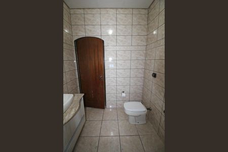 Casa para alugar com 228m², 3 quartos e 2 vagasBanheiro