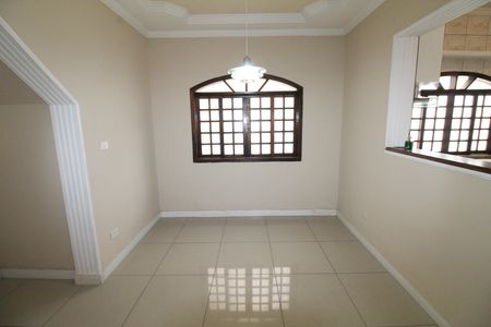 Casa para alugar com 228m², 3 quartos e 2 vagasSala 2