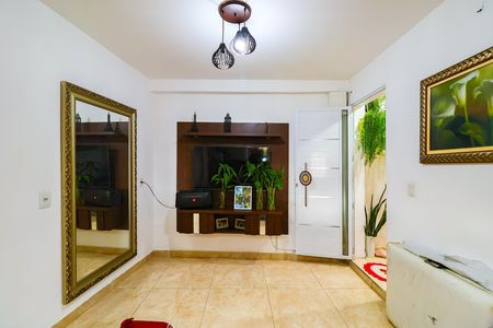 Casa à venda com 2 quartos, 50m² em Vila Franca, São Paulo