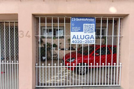 Casa para alugar com 100m², 2 quartos e 1 vaga Casa para alugar com 100m², 2 quartos e 1 vagaFachada