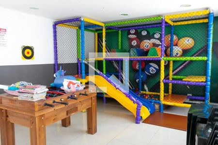 Apartamento à venda com 48m², 2 quartos e 1 vaga Apartamento à venda com 48m², 2 quartos e 1 vagaÁrea comum - Sala de jogos