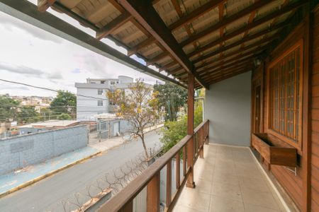 Casa à venda com 4 quartos, 124m² em Santa Amelia, Belo Horizonte