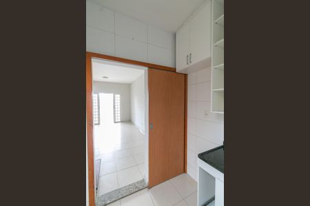 Casa à venda com 4 quartos, 124m² em Santa Amelia, Belo Horizonte