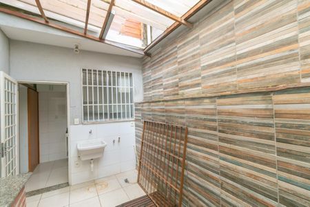 Casa à venda com 4 quartos, 124m² em Santa Amelia, Belo Horizonte