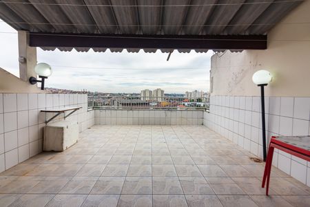 Quintal de casa à venda com 4 quartos, 232m² em Novo Osasco, Osasco