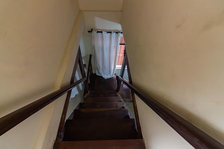 Escada de casa à venda com 4 quartos, 232m² em Novo Osasco, Osasco