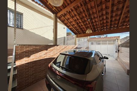 Garagem de casa à venda com 2 quartos, 115m² em Vila Isolina Mazzei, São Paulo