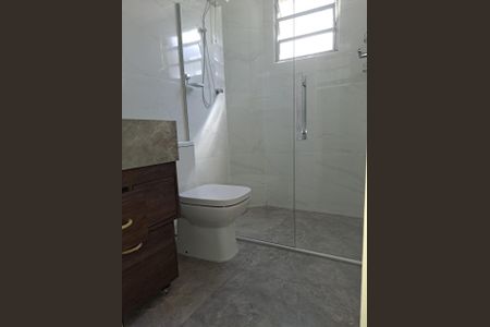 Apartamento para alugar com 52m², 1 quarto e 1 vaga Apartamento para alugar com 52m², 1 quarto e 1 vagaBanheiro