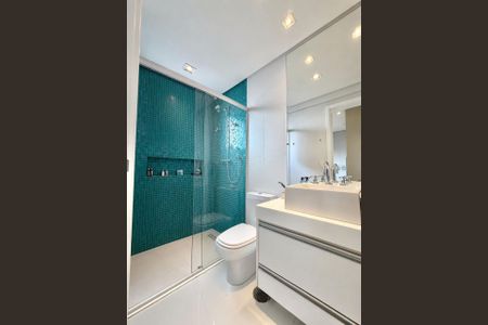 Banheiro de apartamento à venda com 3 quartos, 165m² em Tatuapé, São Paulo