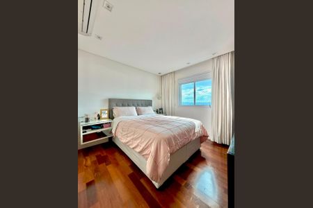 Quarto de apartamento à venda com 3 quartos, 165m² em Tatuapé, São Paulo