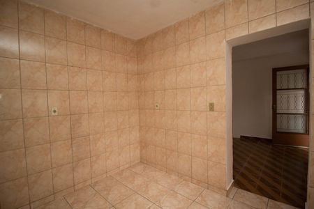 Cozinha de casa para alugar com 2 quartos, 60m² em Piqueri, São Paulo