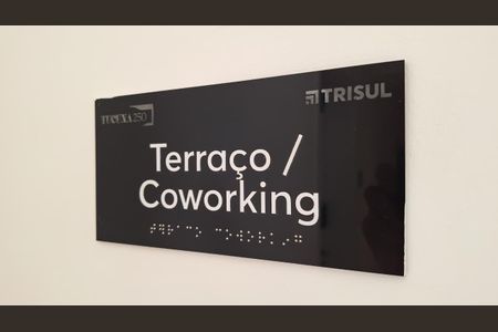 Apartamento à venda com 21m², 1 quarto e sem vaga Apartamento à venda com 21m², 1 quarto e sem vagaÁrea comum