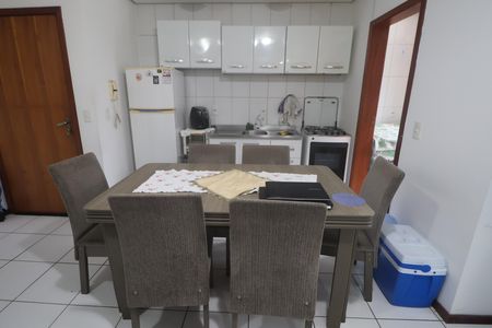 Cozinha - Armários de apartamento para alugar com 2 quartos, 70m² em Centro, Canoas