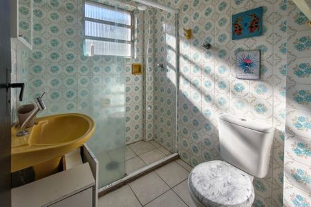 Banheiro  de apartamento para alugar com 0 quarto, 38m² em Guilhermina, Praia Grande