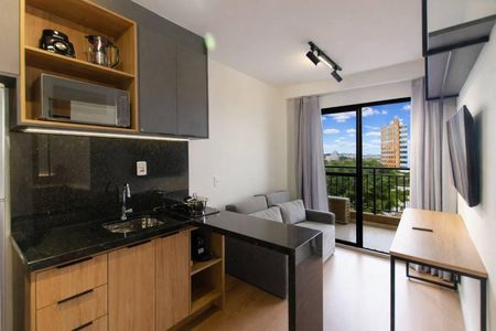 Cozinha de apartamento para alugar com 1 quarto, 33m² em Moema, São Paulo