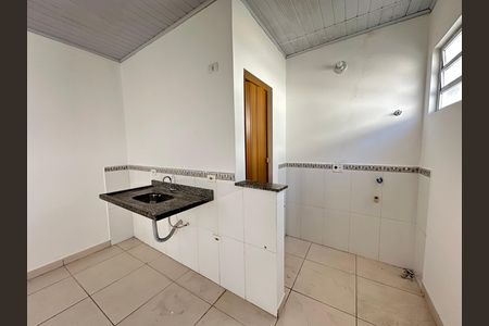 Kitnet de casa para alugar com 1 quarto, 25m² em Parque Sao Vicente, São Vicente