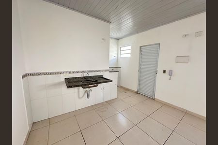 Casa para alugar com 25m², 1 quarto e sem vaga Casa para alugar com 25m², 1 quarto e sem vagaKitnet