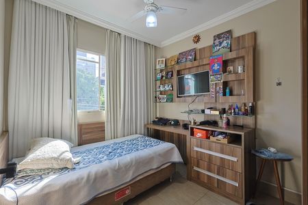 Apartamento à venda com 3 quartos, 110m² em Sagrada Família, Belo Horizonte