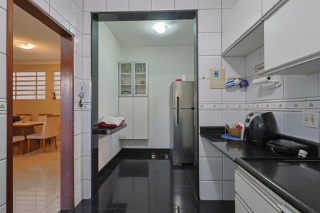 Apartamento à venda com 3 quartos, 110m² em Sagrada Família, Belo Horizonte