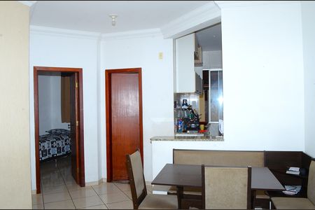Sala de apartamento à venda com 2 quartos, 78m² em Goiânia, Belo Horizonte