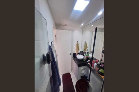Banheiro de apartamento para alugar com 1 quarto, 38m² em Vila Virginia, São Paulo