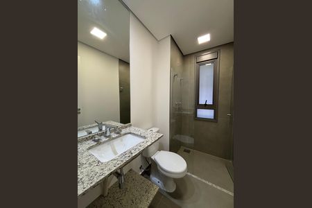 Apartamento à venda com 118m², 2 quartos e 1 vaga Apartamento à venda com 118m², 2 quartos e 1 vagaBanheiro da Suíte 2
