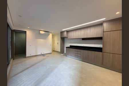 Apartamento à venda com 118m², 2 quartos e 1 vaga Apartamento à venda com 118m², 2 quartos e 1 vagaSala/Cozinha