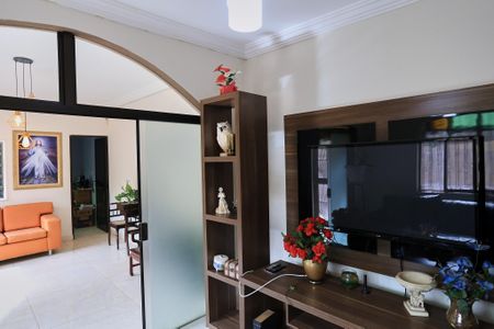 Casa para alugar com 270m², 3 quartos e 2 vagasSala de TV