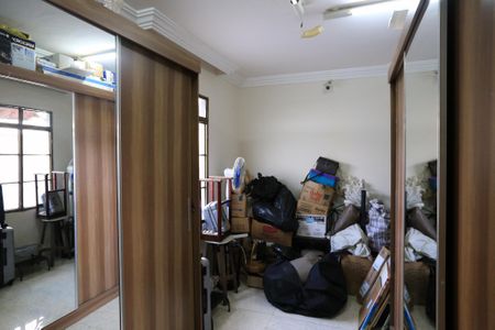 Casa para alugar com 270m², 3 quartos e 2 vagasQuarto
