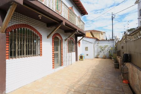 Entrada de casa para alugar com 3 quartos, 270m² em Santa Tereza, Belo Horizonte