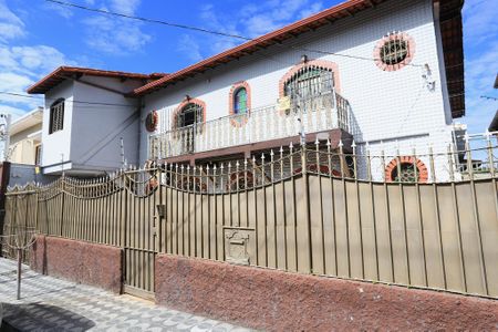 Casa para alugar com 270m², 3 quartos e 2 vagasFachada