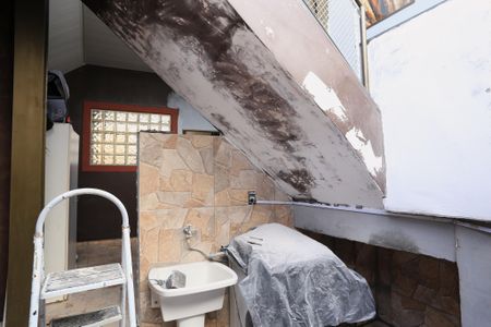 Área de Serviço de casa para alugar com 3 quartos, 270m² em Santa Tereza, Belo Horizonte
