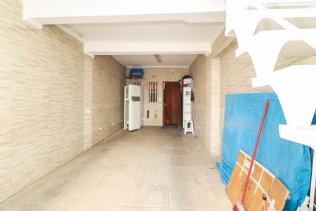 Garagem de casa para alugar com 1 quarto, 60m² em Itaquera, São Paulo