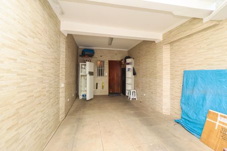 Garagem de casa à venda com 4 quartos, 150m² em Itaquera, São Paulo