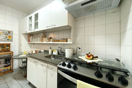 Apartamento para alugar com 80m², 2 quartos e 1 vaga Apartamento para alugar com 80m², 2 quartos e 1 vagaCozinha