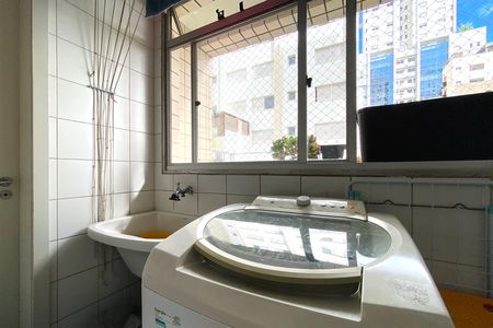 Área de Serviço de apartamento para alugar com 2 quartos, 80m² em Lourdes, Belo Horizonte