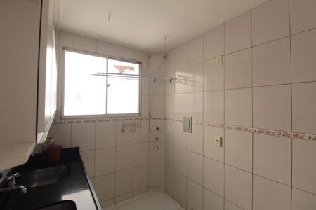 Apartamento à venda com 48m², 2 quartos e 1 vagaCozinha e Área de Serviço