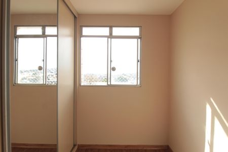 Quarto 2 de apartamento à venda com 2 quartos, 48m² em Jardim Guanabara, Belo Horizonte