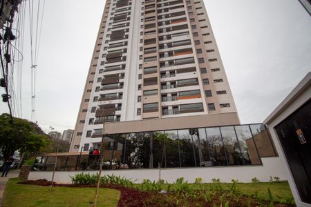 Apartamento para alugar com 99m², 3 quartos e 2 vagas Apartamento para alugar com 99m², 3 quartos e 2 vagasFachada