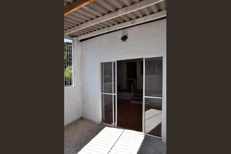Varanda de casa à venda com 1 quarto, 140m² em Vila Mirante, São Paulo