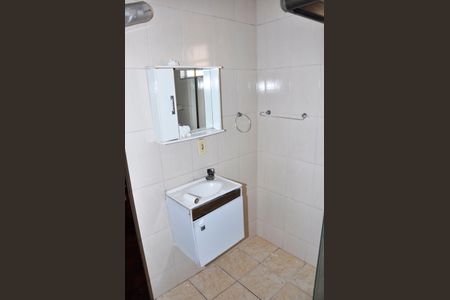 Banheiro social de casa à venda com 1 quarto, 140m² em Vila Mirante, São Paulo