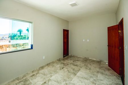 Casa à venda com 2 quartos, 55m² em Vila Cloris, Belo Horizonte