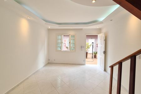 Sala de casa de condomínio para alugar com 2 quartos, 90m² em Nova Petrópolis, São Bernardo do Campo