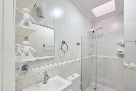Casa de condomínio para alugar com 90m², 2 quartos e 2 vagasBanheiro Social