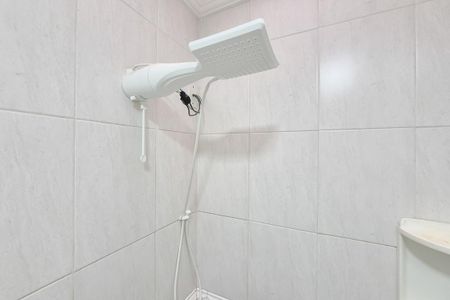 Casa de condomínio para alugar com 90m², 2 quartos e 2 vagasBanheiro Social