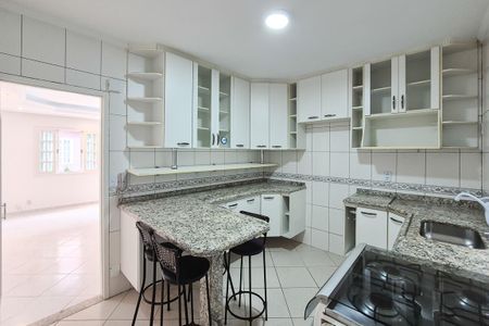 Casa de condomínio para alugar com 90m², 2 quartos e 2 vagascozinha