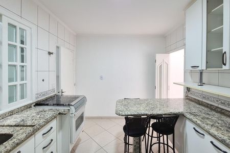 Casa de condomínio para alugar com 90m², 2 quartos e 2 vagascozinha