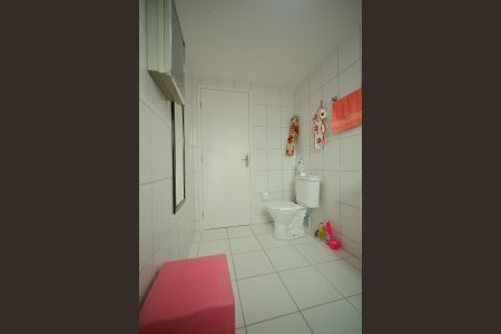 Banheiro  de apartamento à venda com 2 quartos, 52m² em Montanhão, São Bernardo do Campo